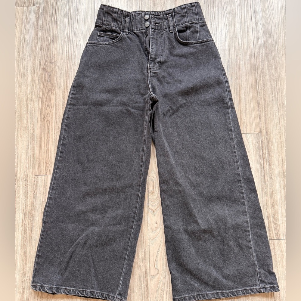 Pilcro Black Mid-Rise Barrel Jeans